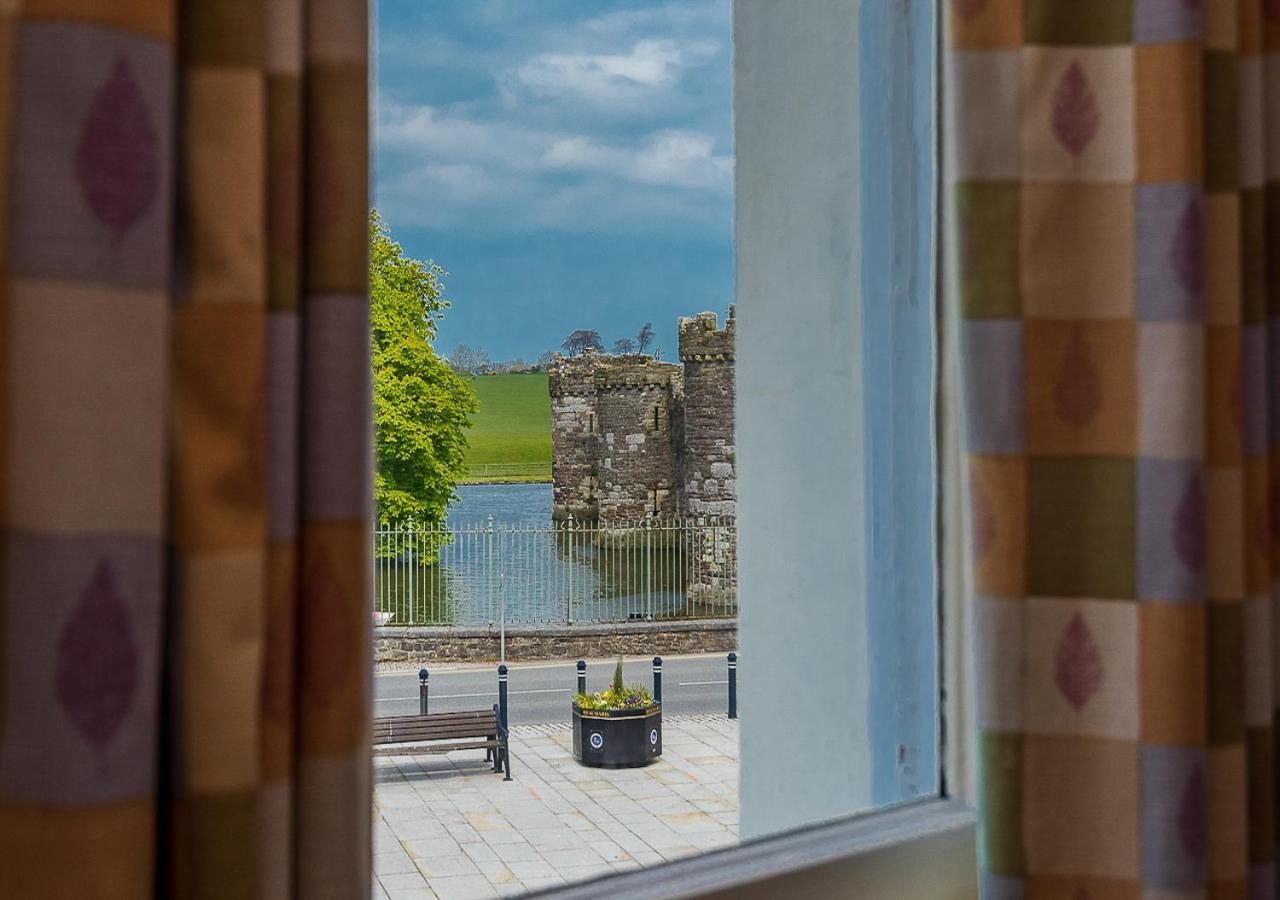 Castle Court Hotell Beaumaris Exteriör bild