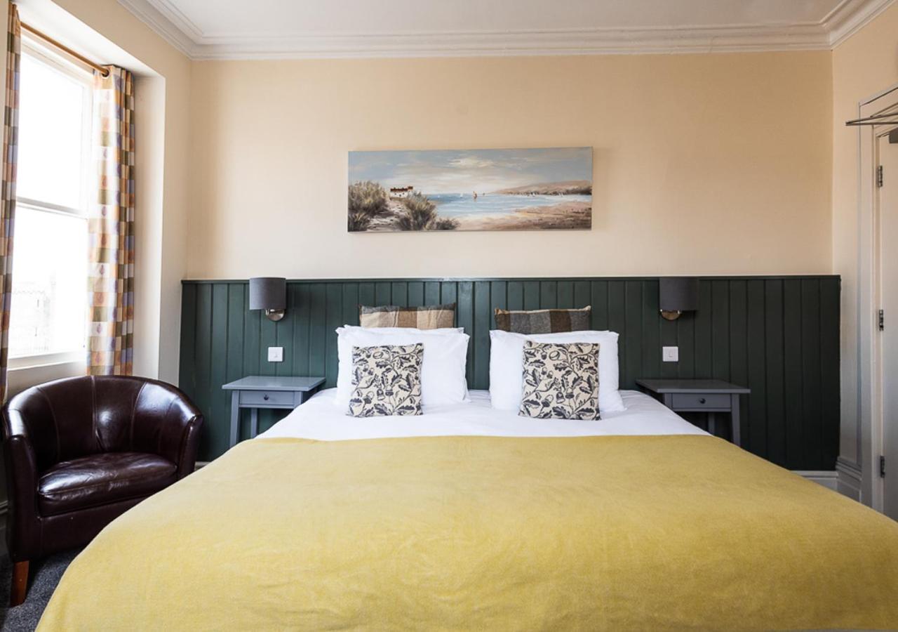 Castle Court Hotell Beaumaris Exteriör bild