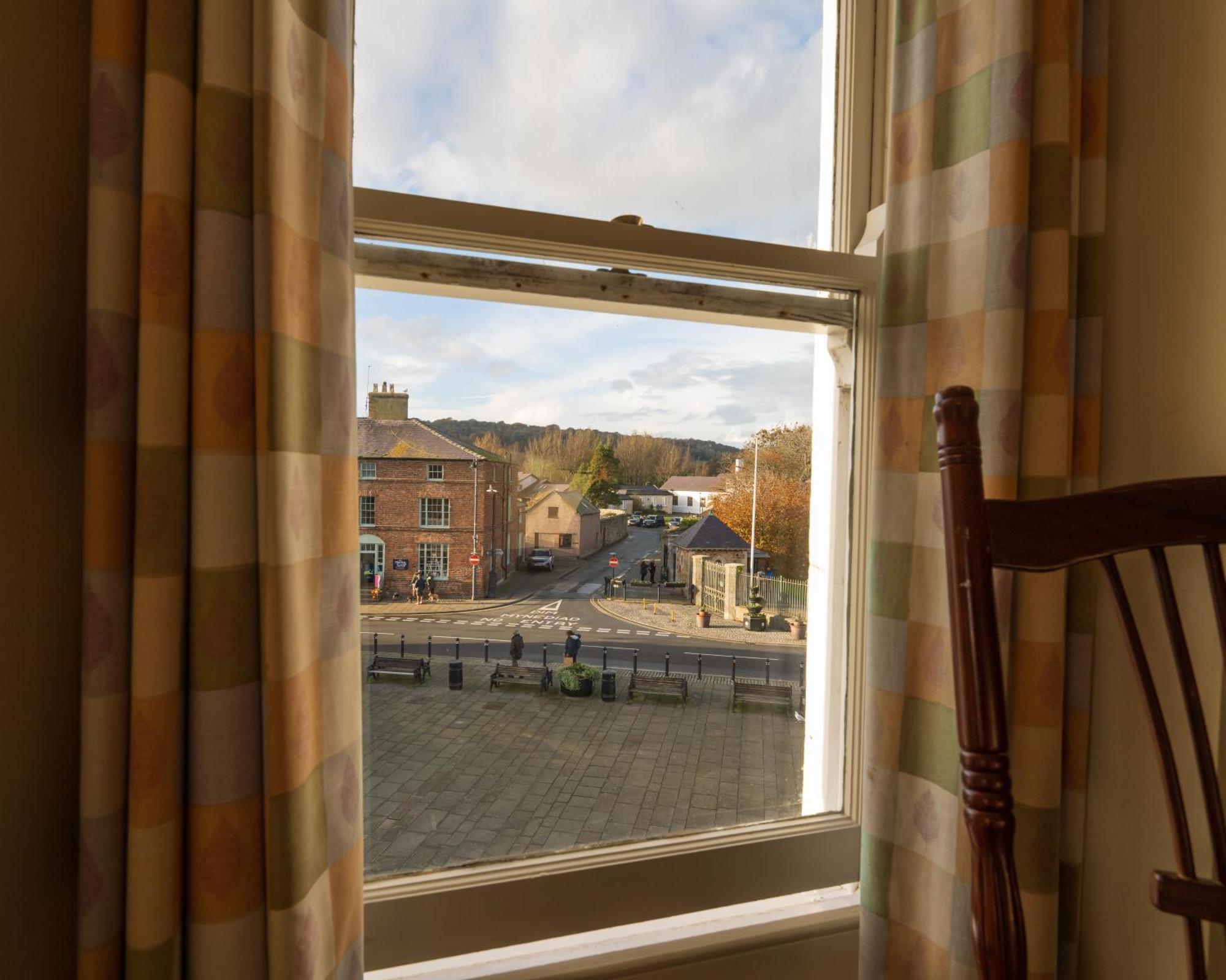 Castle Court Hotell Beaumaris Exteriör bild