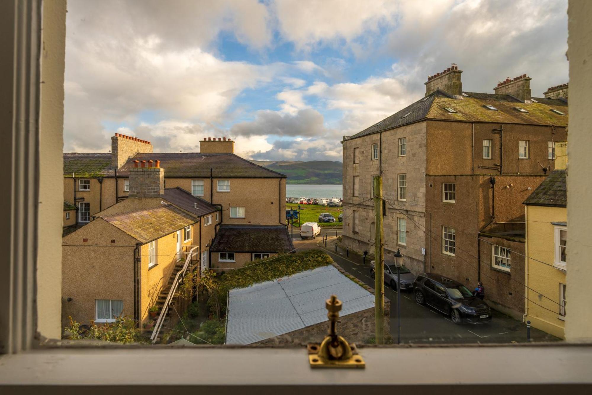 Castle Court Hotell Beaumaris Exteriör bild