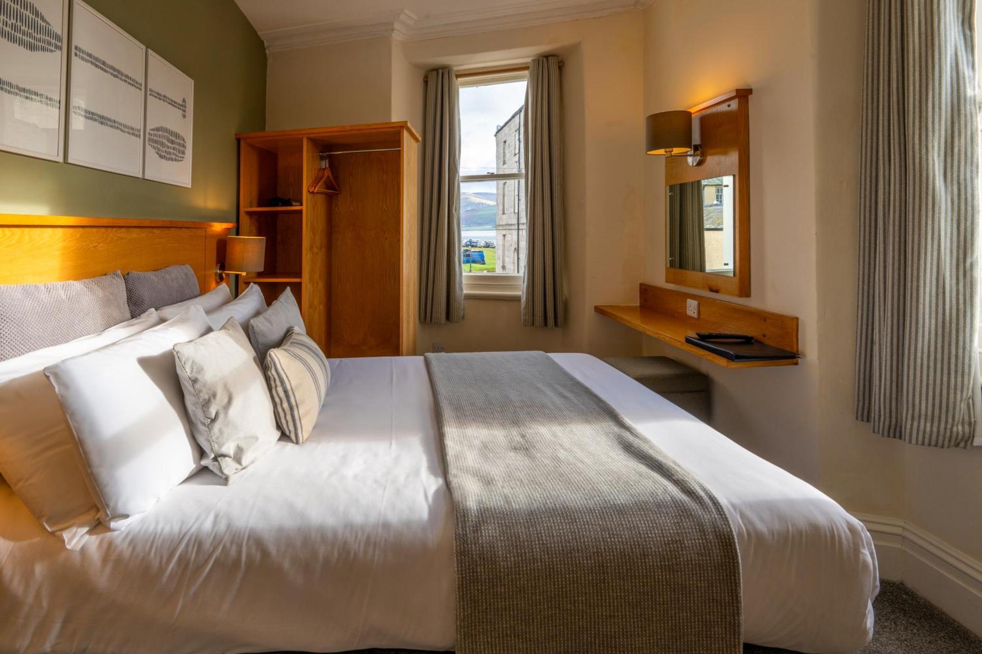 Castle Court Hotell Beaumaris Exteriör bild