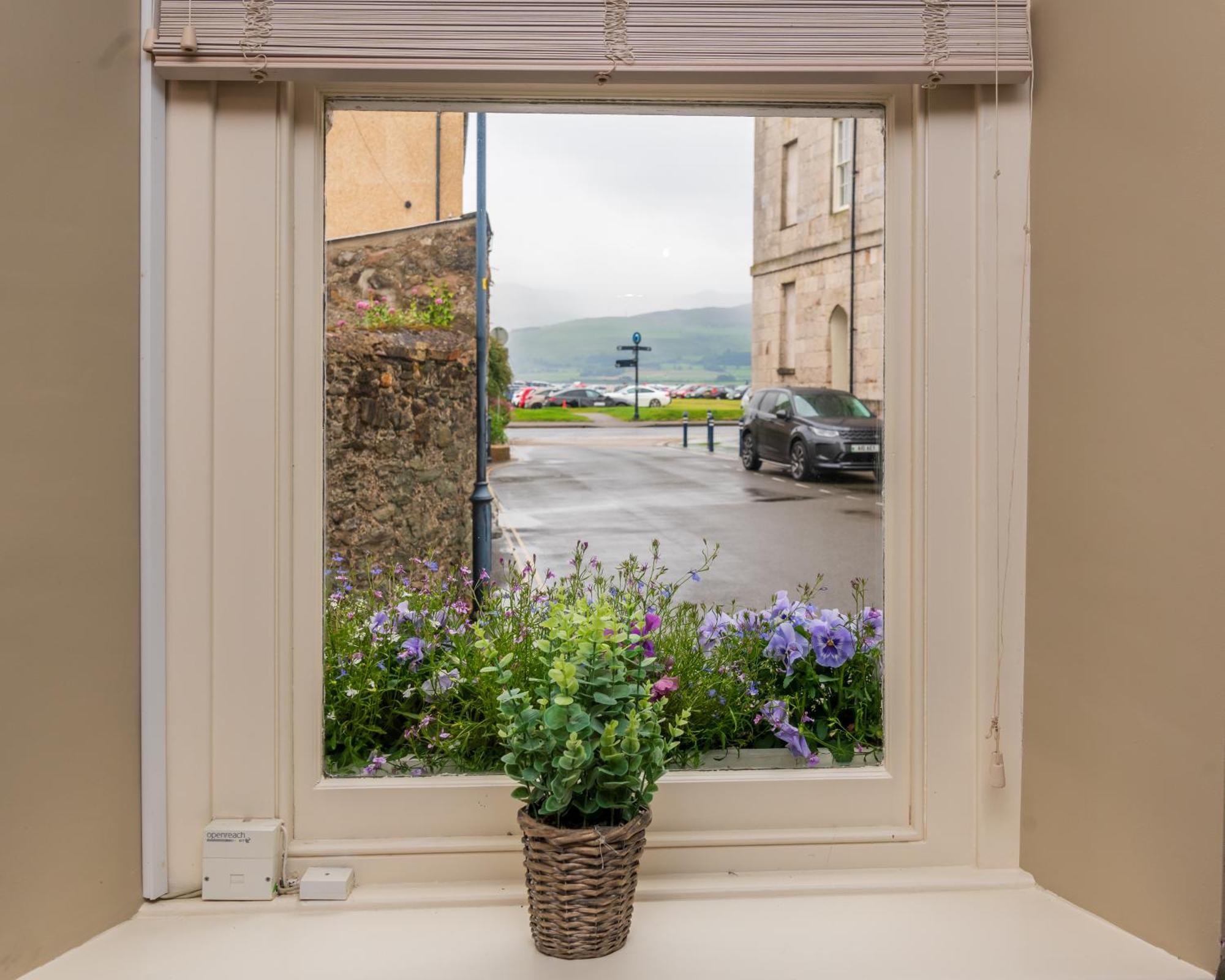Castle Court Hotell Beaumaris Exteriör bild